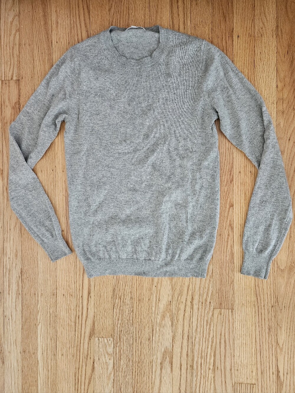 Uniqlo Heather Gray Crewneck Sweater Size M
